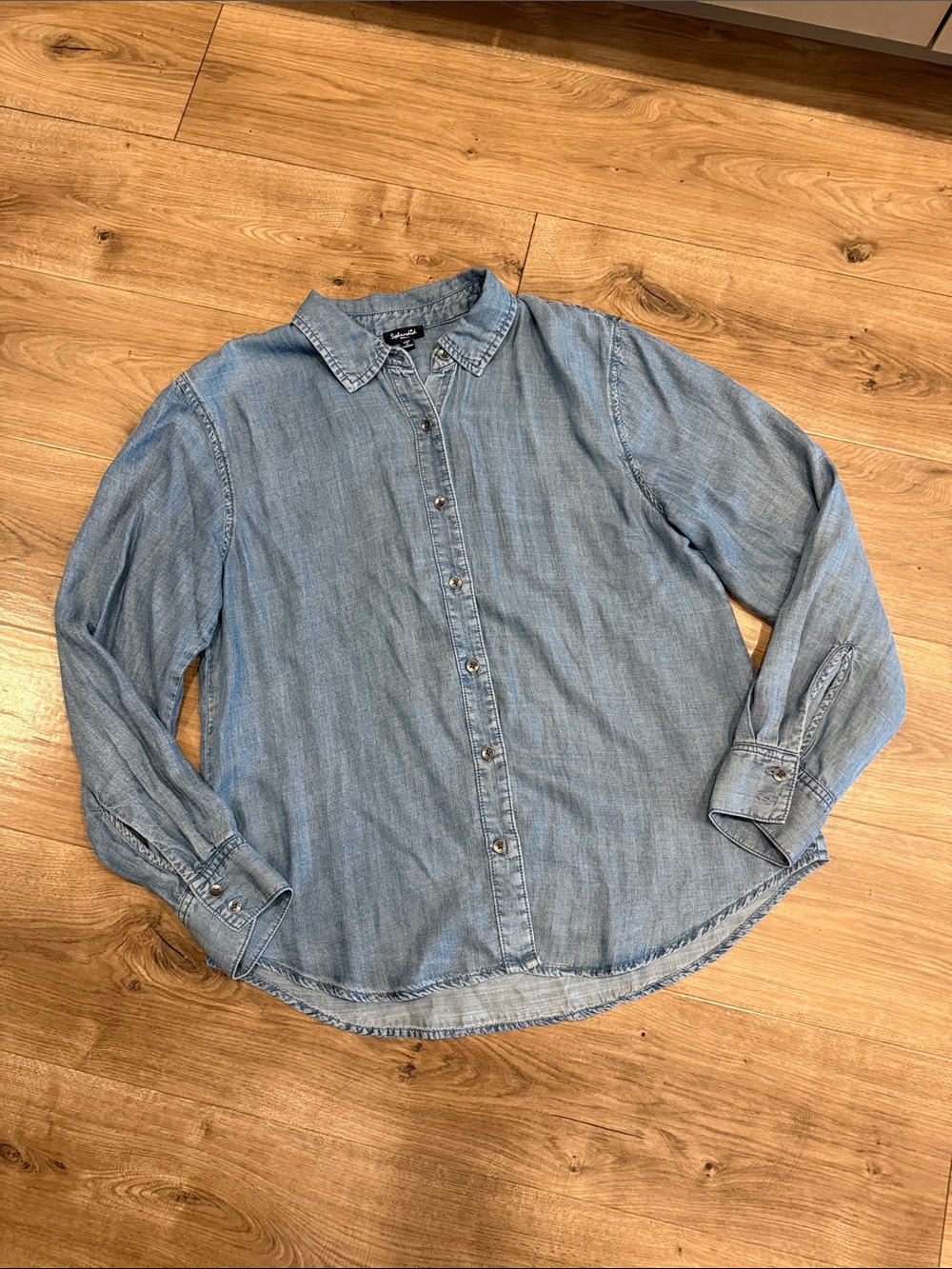 Splendid soft Light Blue Denim Button-Up Shirt -Women - Picture 1 of 10